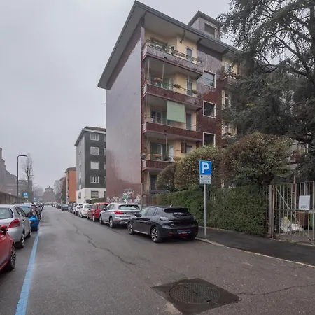 I Host - Cucchi 7 Apartament
