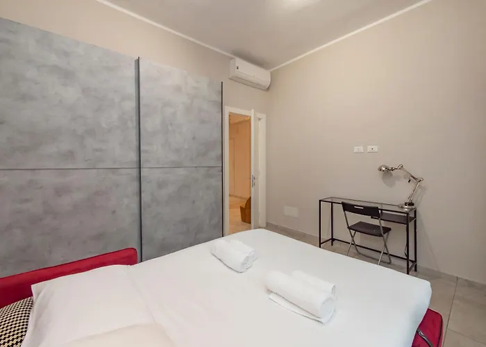 I Host - Cucchi 7 Apartament *