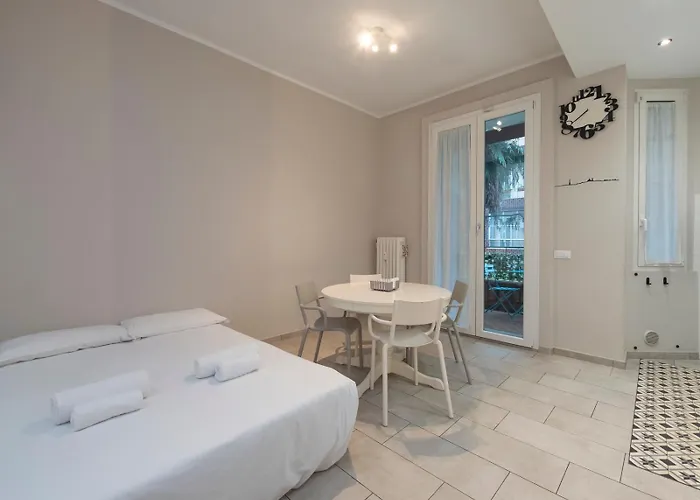 Apartament I Host - Cucchi 7 *
